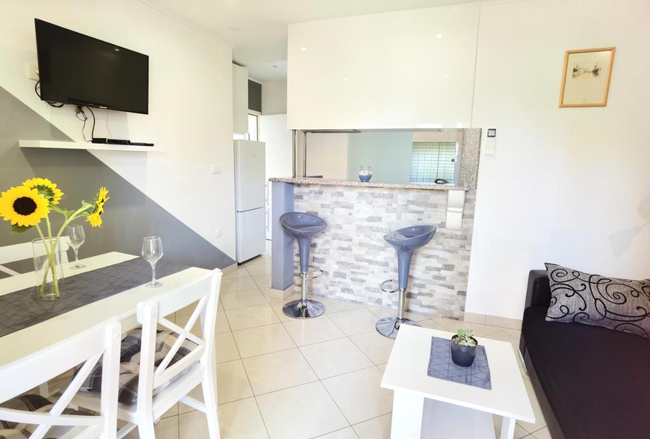 Apartments Andrea Σπλιτ Εξωτερικό φωτογραφία