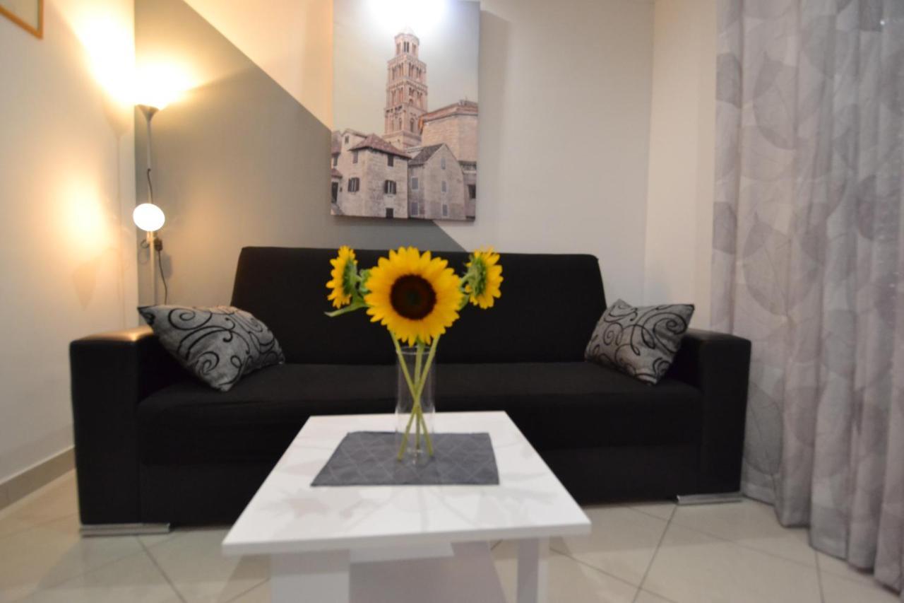 Apartments Andrea Σπλιτ Εξωτερικό φωτογραφία